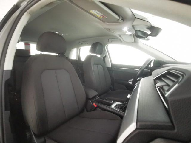 AUDI Q3 35 TDI S tronic Business