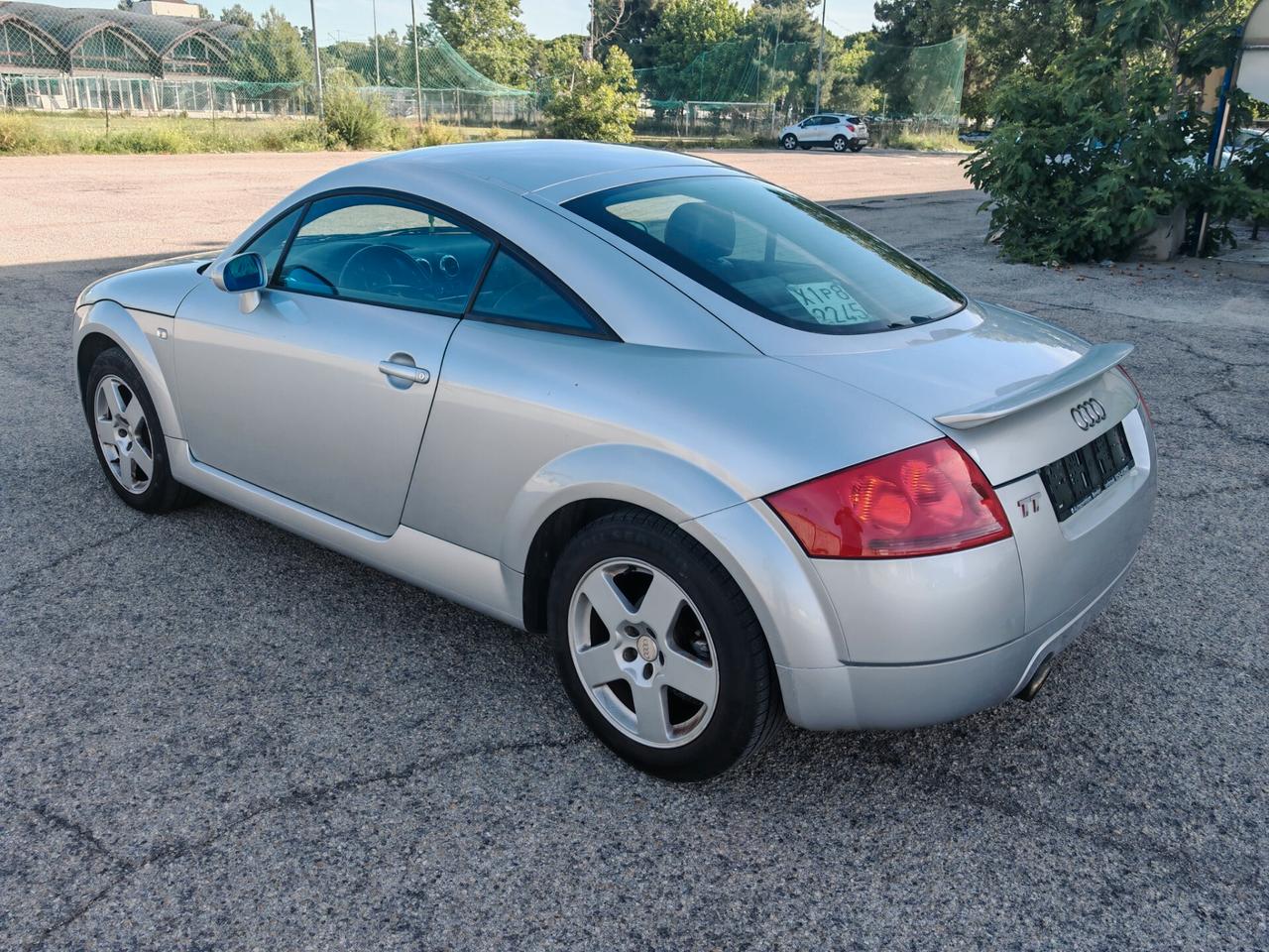 Audi TT AUDI TT 1.8 20V 180CV PREZZO TRATTABILE DOPO VISIONE.
