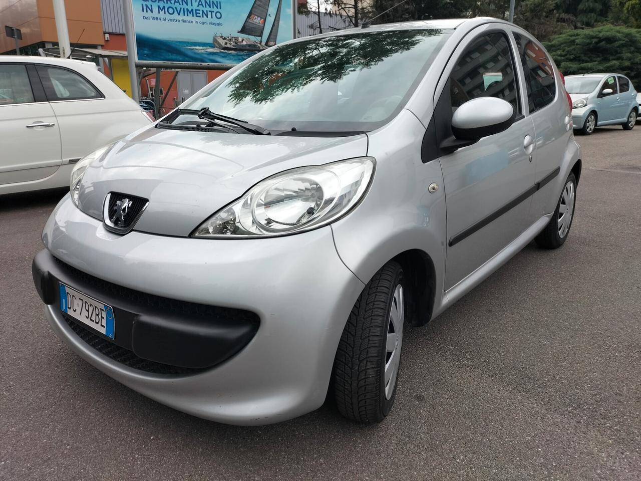 Peugeot 107 - AUTOMATICA TENUTA BENISSIMO