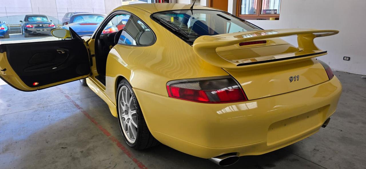 Porsche 911 Porsche 996 Aerokit, "Factory-Owned"