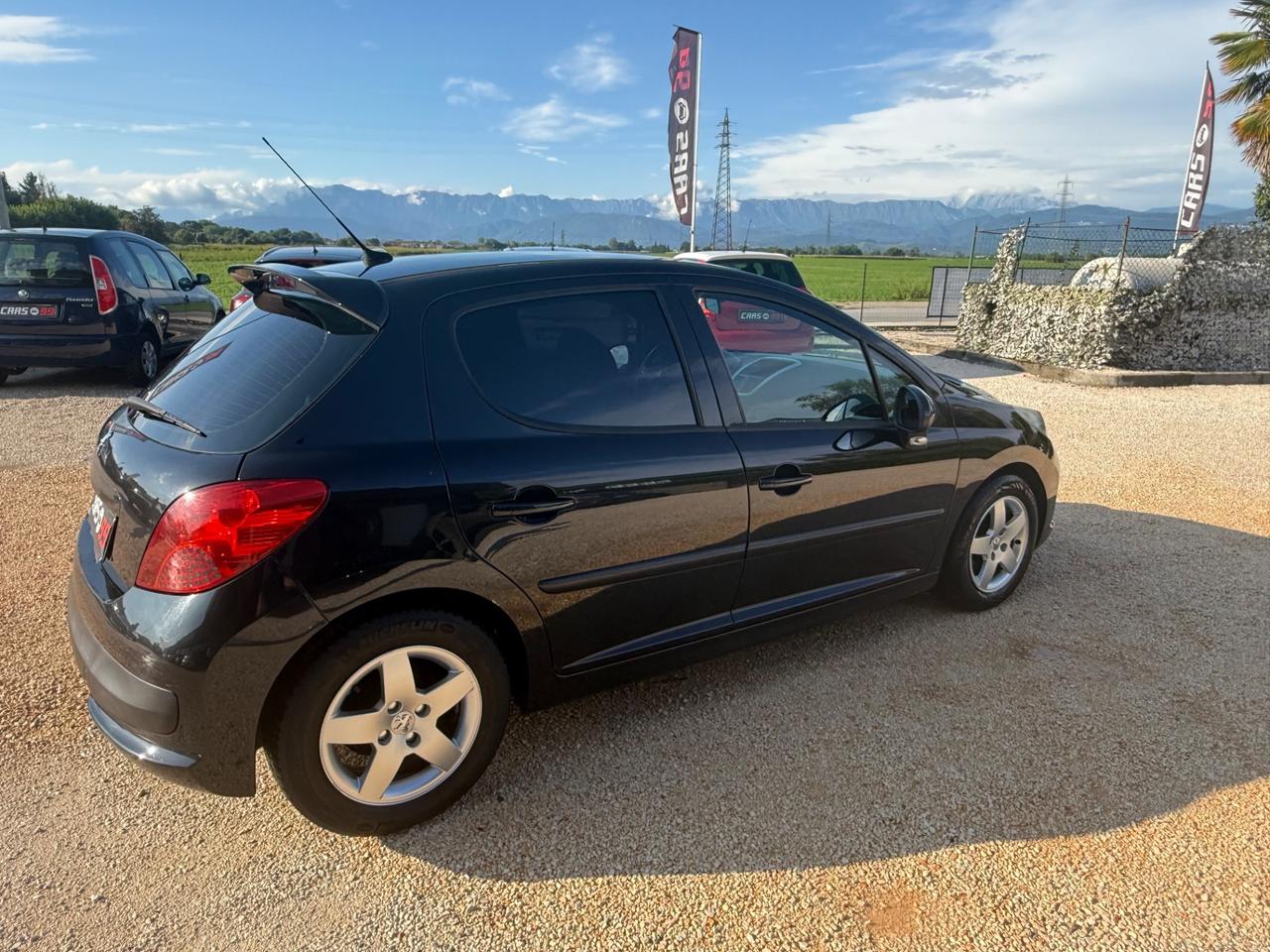 Peugeot 207 1.4 8V 75CV 5p. X Line