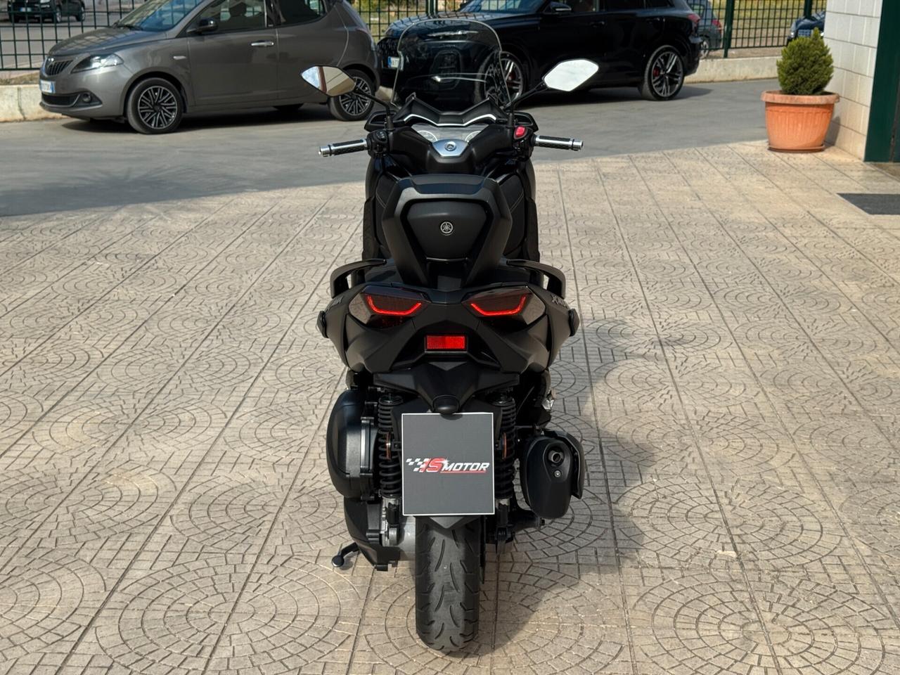 YAMAHA X-MAX 300 ABS IRON MAX 28CV