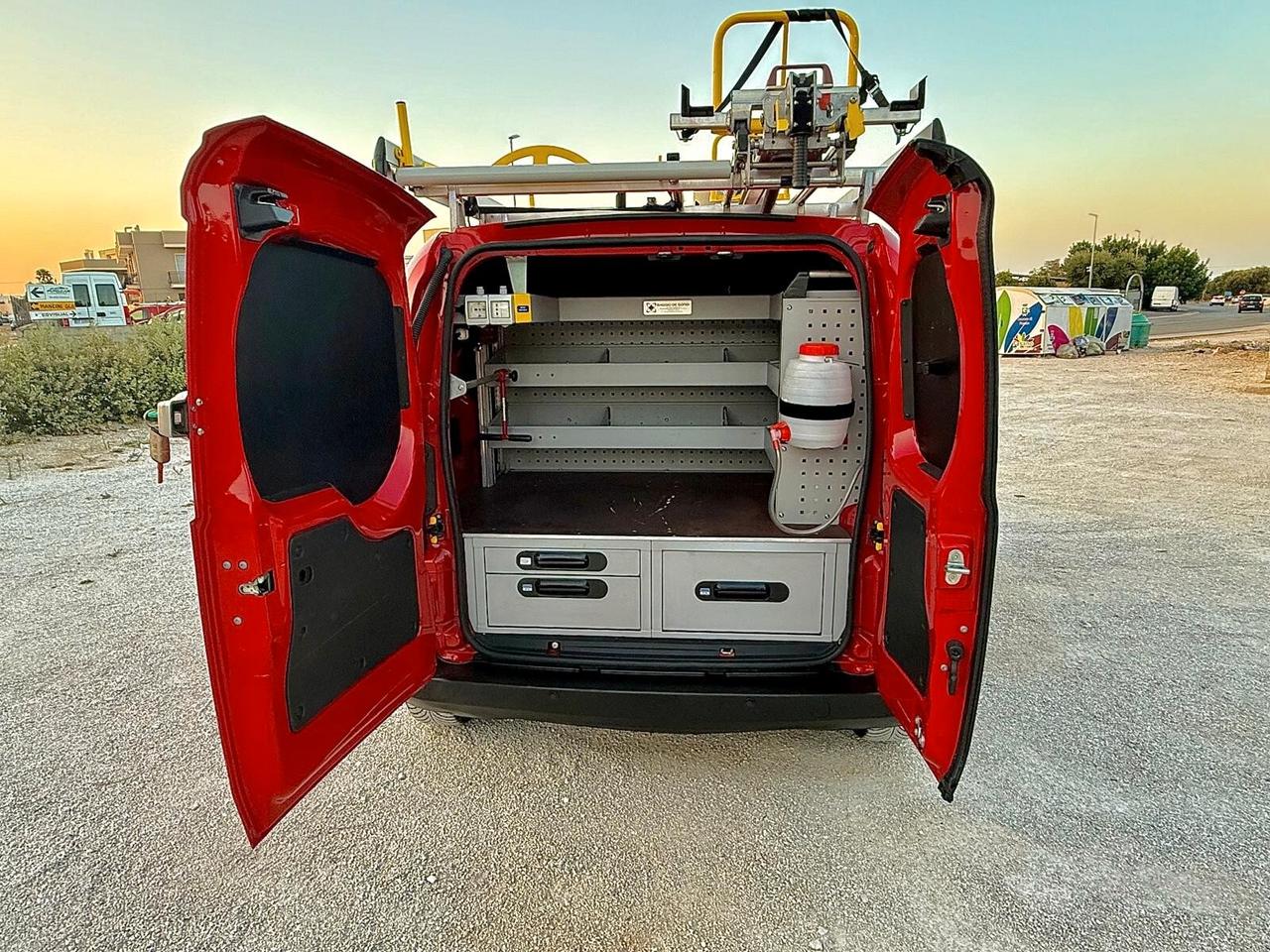 Fiat Fiorino 1.3 MJT 95CV Furgone Adventure