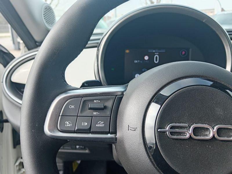 FIAT 600 1.2 Hybrid 145cv Icon