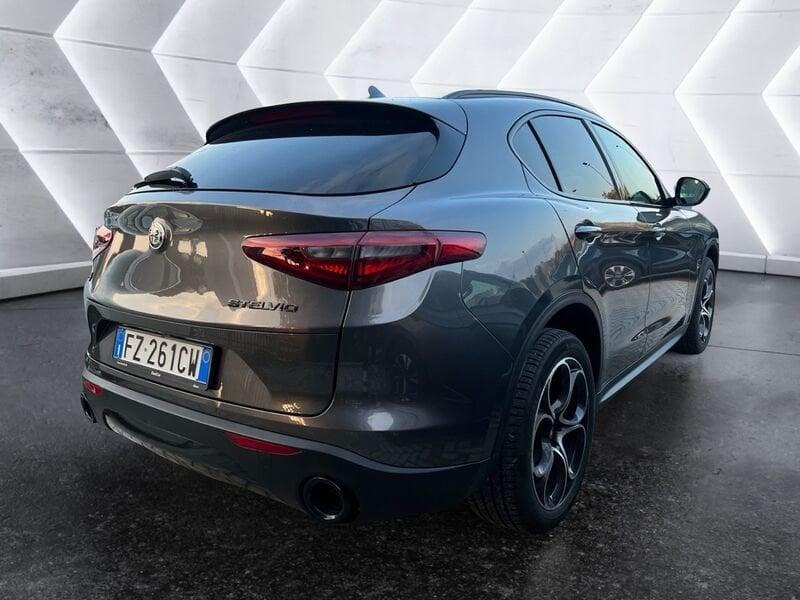 Alfa Romeo Stelvio 2.2 Turbodiesel 210 CV AT8 Q4 B-Tech