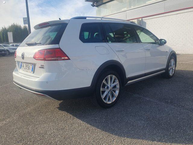 VOLKSWAGEN Golf Variant Alltrack 1.6 TDI 4MOTION Executive BMT