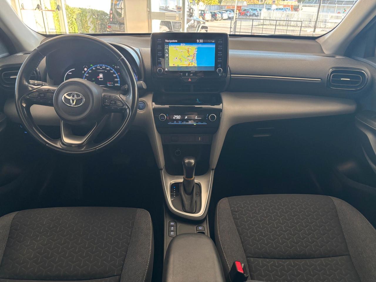Toyota Yaris Cross 1.5 Hybrid E-CVT Business