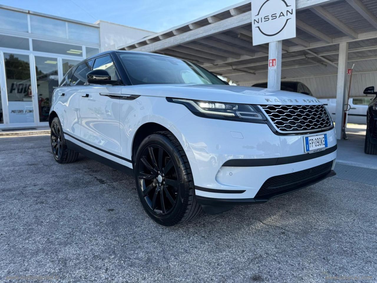 LAND ROVER RR Velar 2.0D 240 R-Dynamic HSE