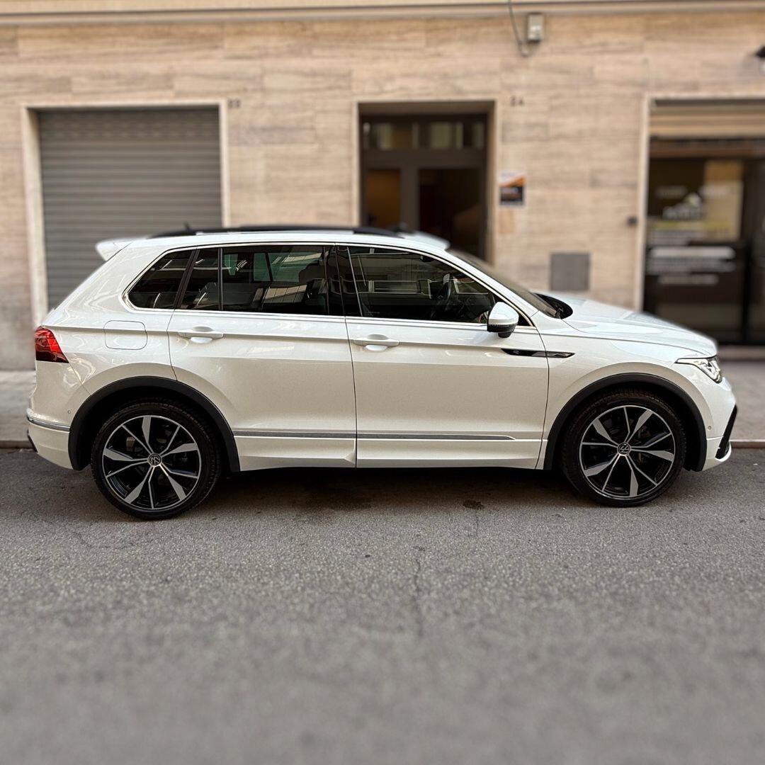 Volkswagen Tiguan 2.0 TDI DSG 4MOTION R-Line