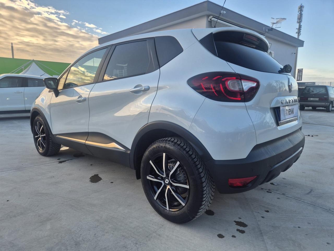 Renault Captur 1.5 dCi 8V 90 CV EDC Initiale Paris