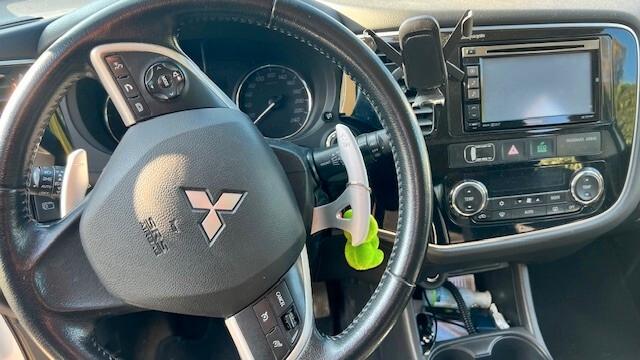 Mitsubishi Outlander 2.2 DI-D 4WD Intense