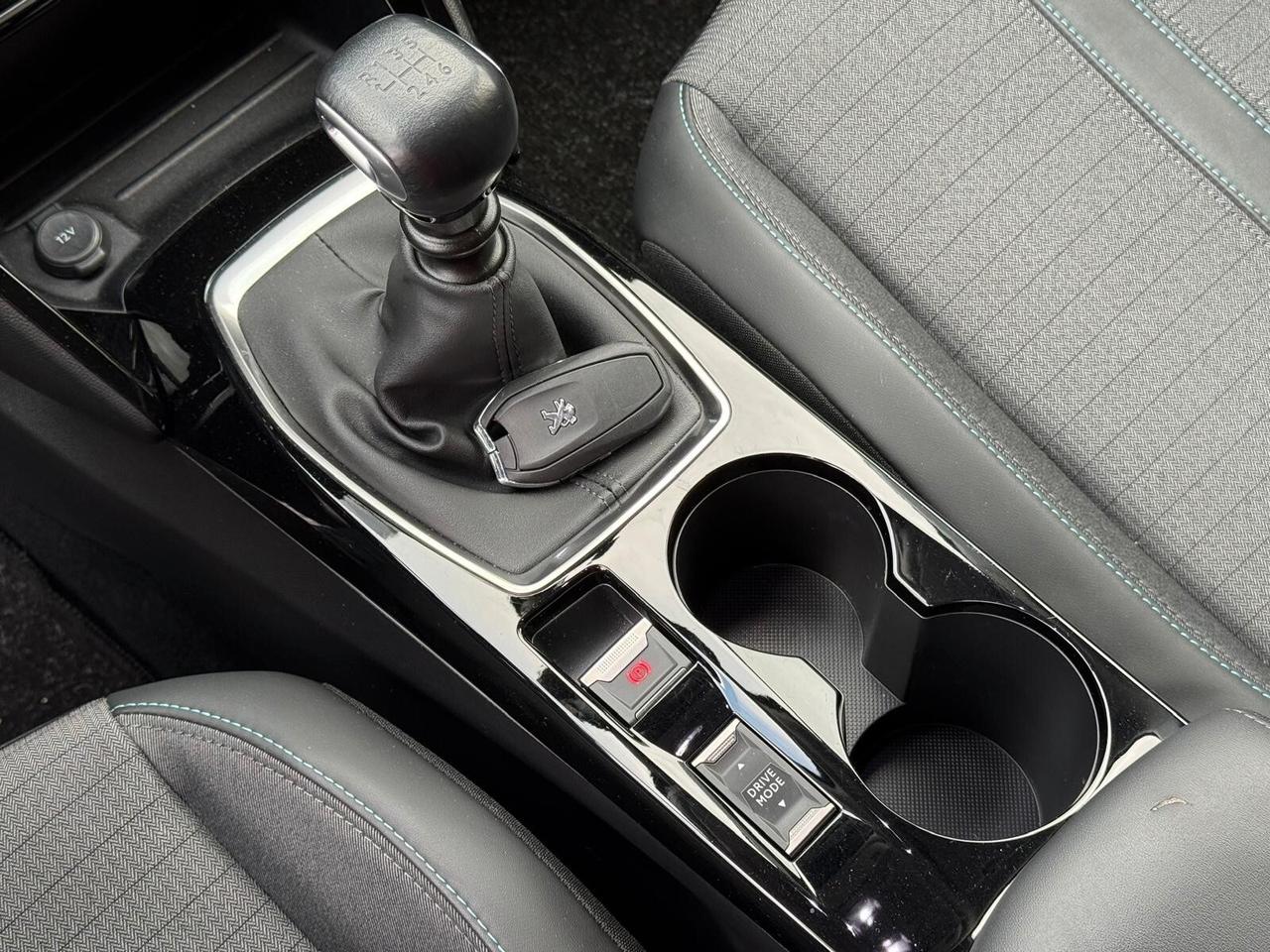 Peugeot 2008 BlueHDi 110 Allure Pack 2023