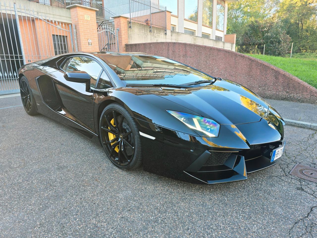 LAMBORGHINI Aventador 6.5 V12 LP700-4