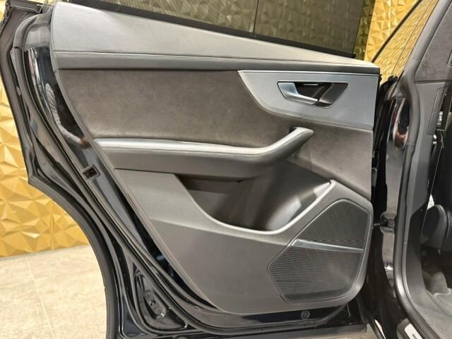 Audi RS Q8 TFSI V8 quattro tiptronic