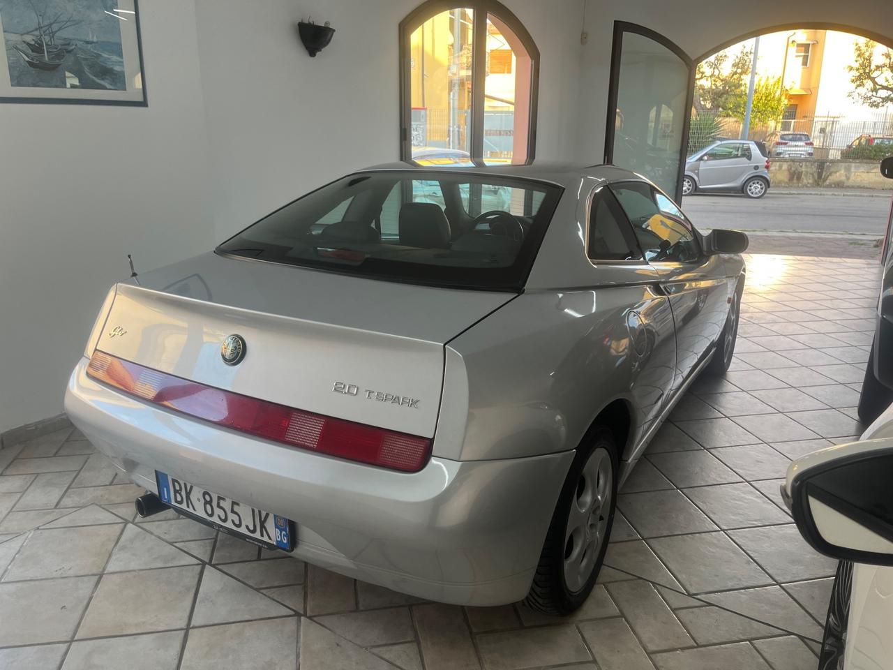 Alfa Romeo GTV 2.0i 16V Twin Spark cat L