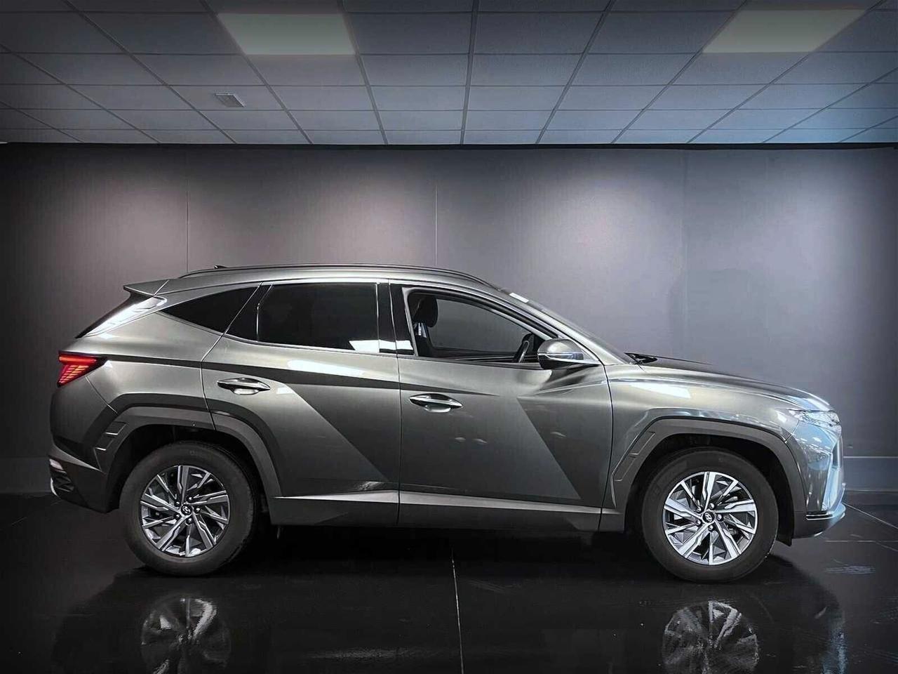 HYUNDAI TUCSON 1.6 T-GDI 48V DCT X LINE