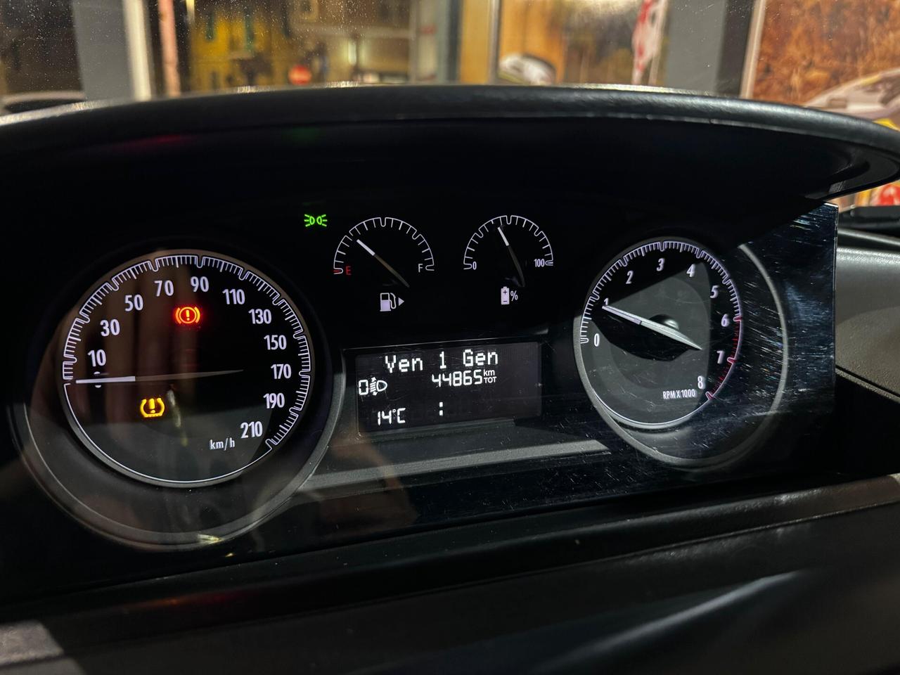 Lancia Ypsilon 1.0 FireFly 5 porte S&S Hybrid Gold