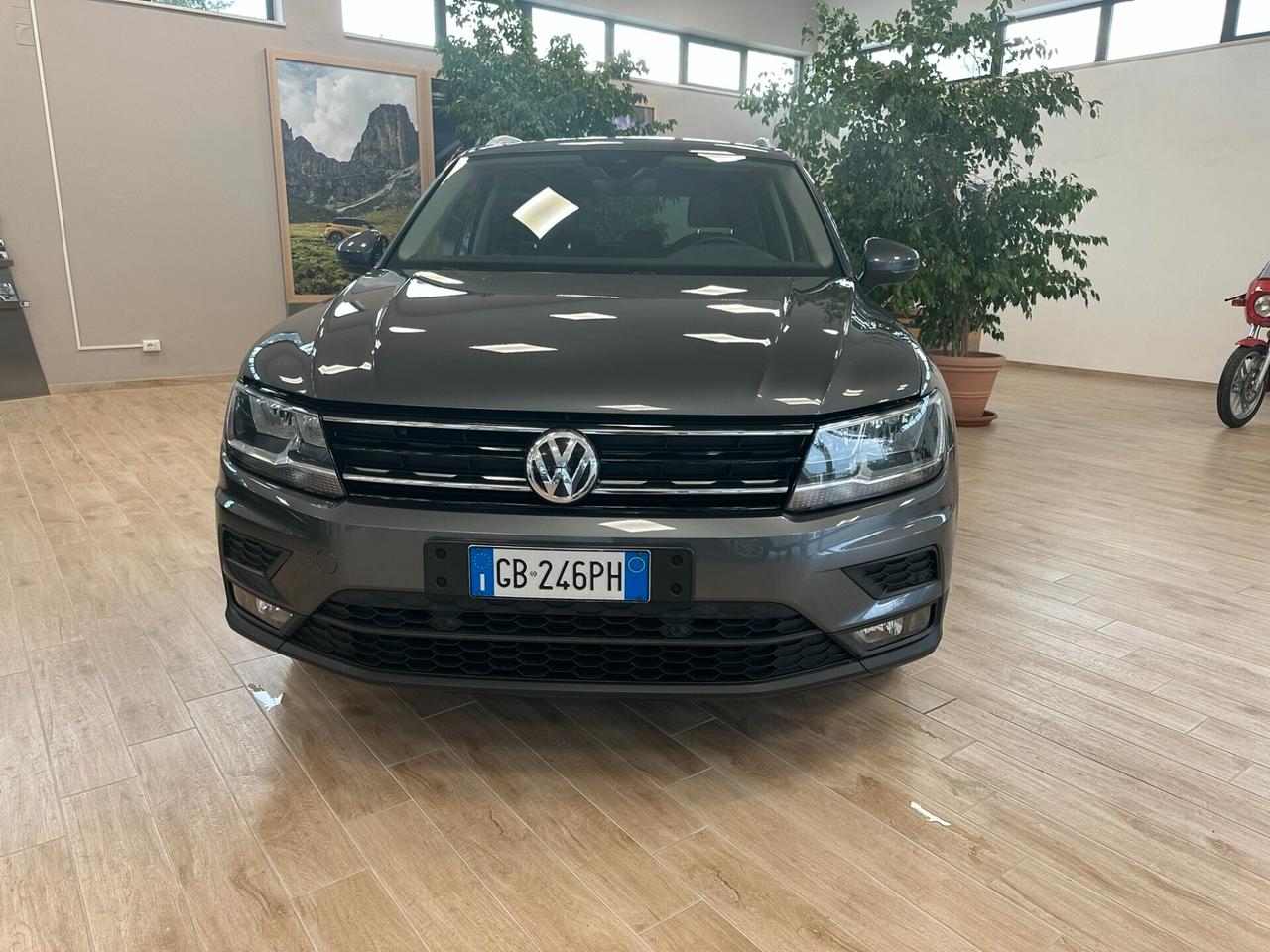 Volkswagen Tiguan 2.0 TDI SCR DSG Business BlueMotion Technology