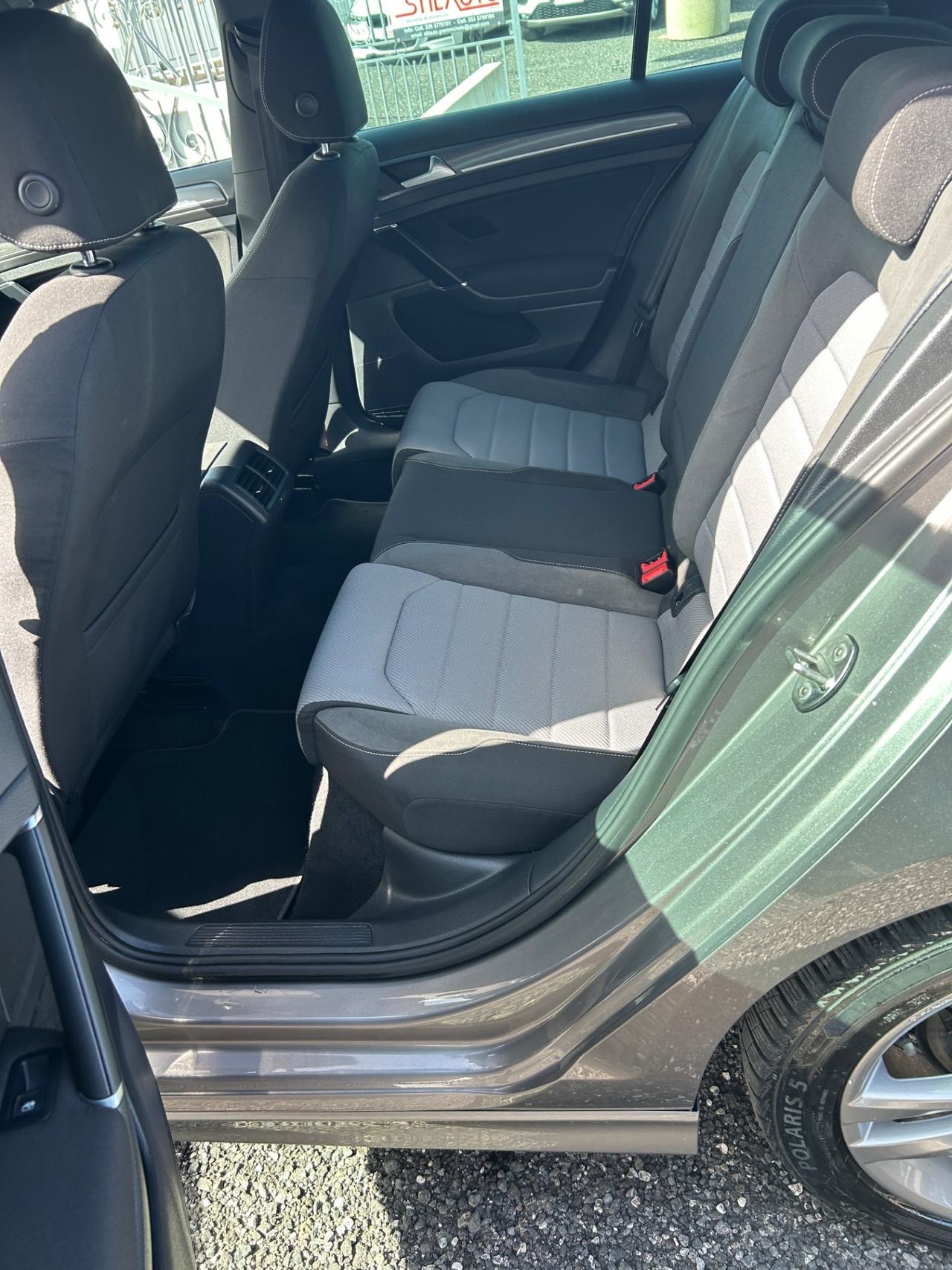 Volkswagen Golf 1.6 TDI 110 CV 5p. R-Line