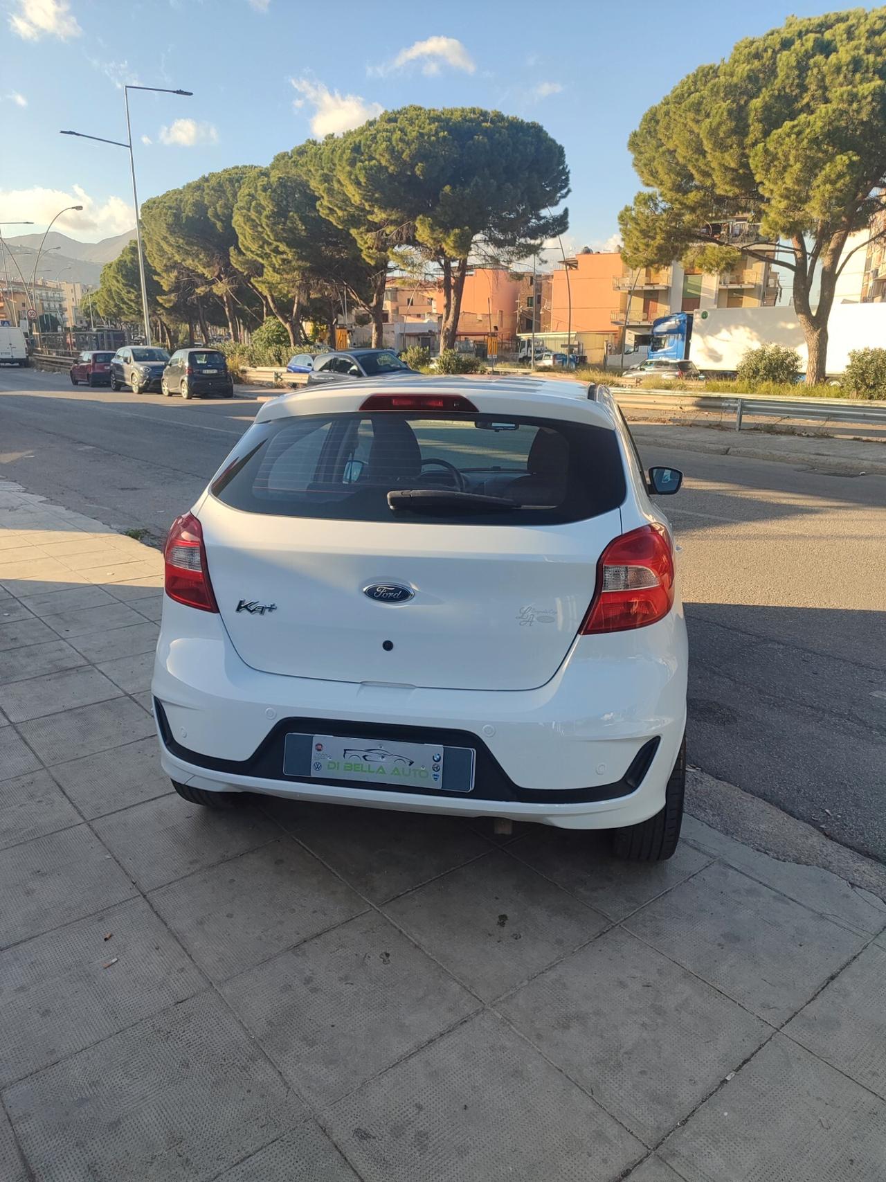 Ford Ka 1.2 Ti-VCT 85CV Black & White - White