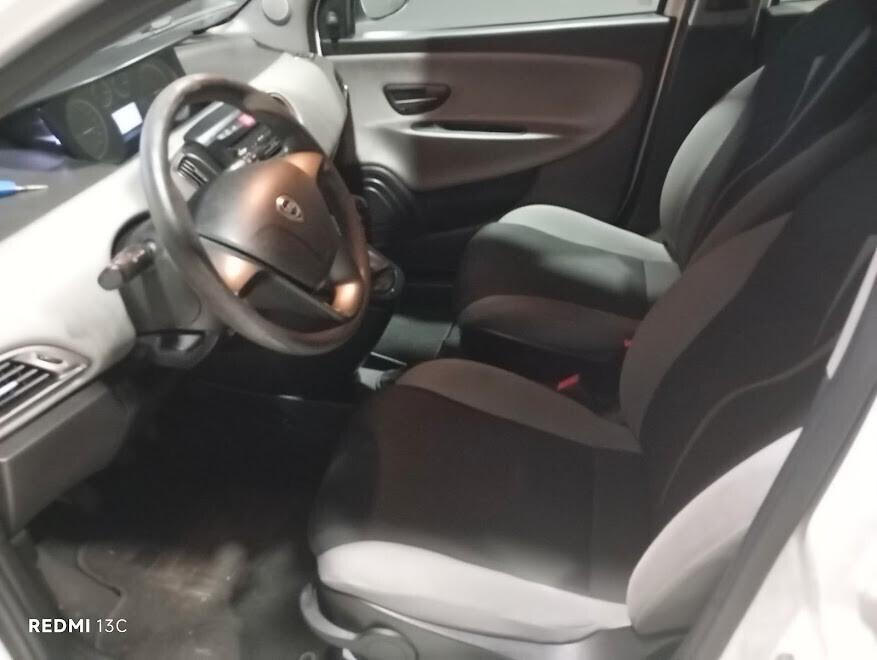 Lancia Ypsilon del 2013 BENZINA / GPL FINO 2033