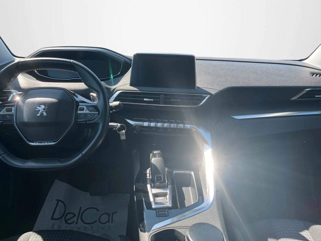 Peugeot 3008 BlueHDi 130 S&S EAT8 Business