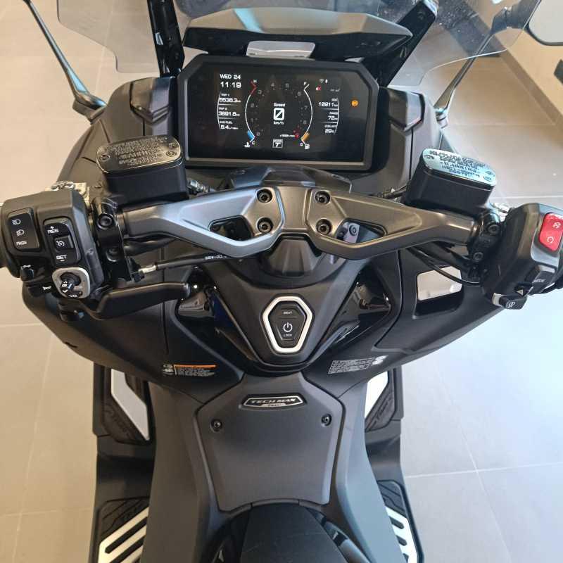 Yamaha T-Max 560 Tech Max - 2024