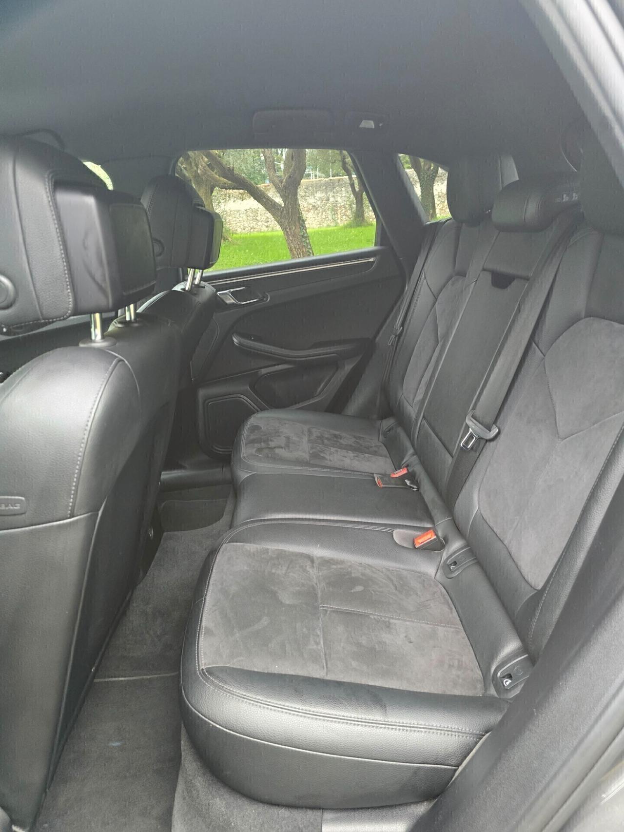 Porsche Macan 2.0 BENZINA 252 CAVALLI - 2018