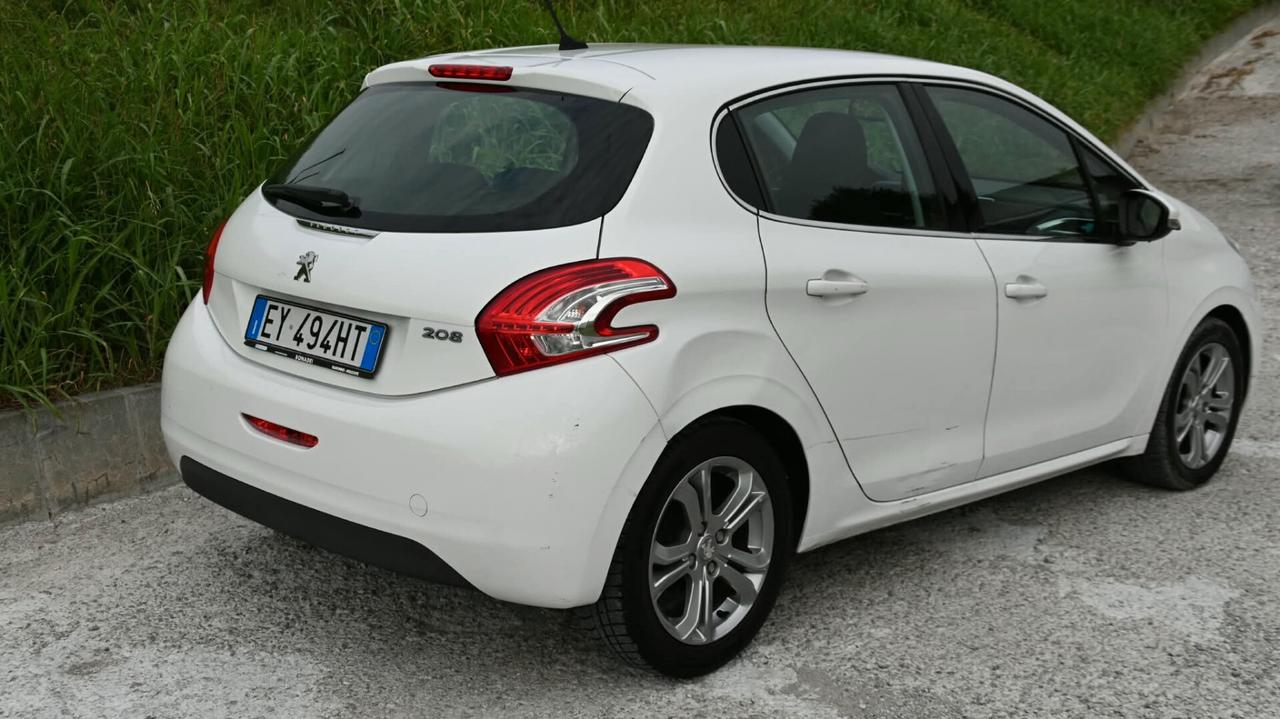 Peugeot 208 1.2 e-VTi Allure Neopatenati