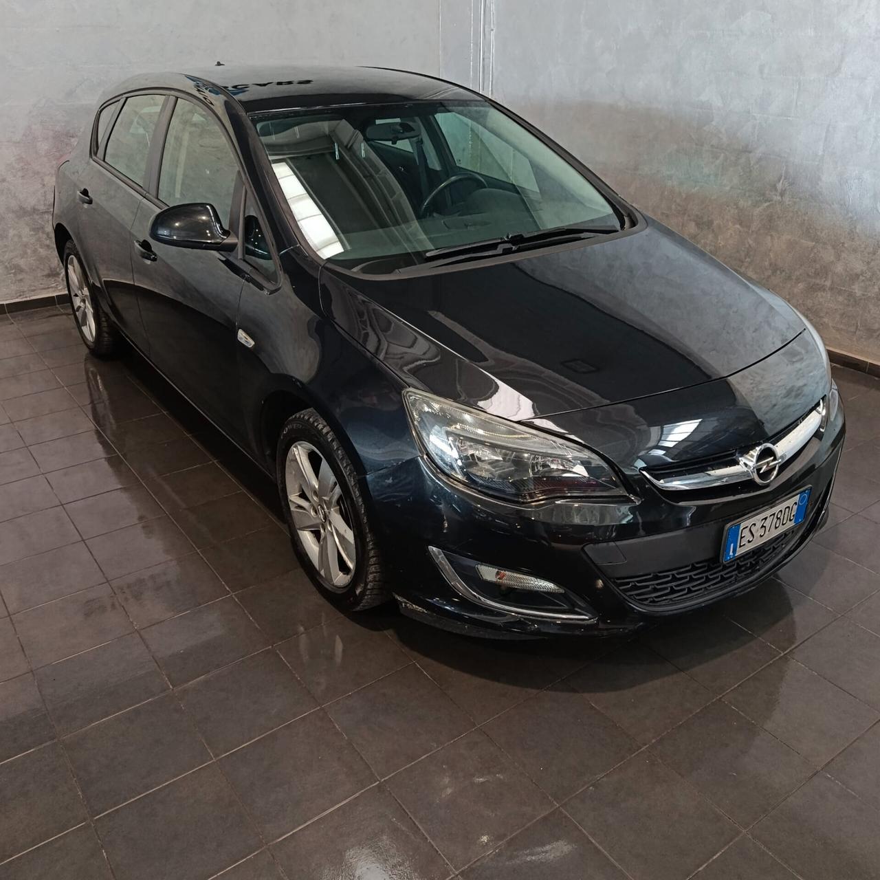 Opel Astra 1.7 CDTI NEOPATENTATI