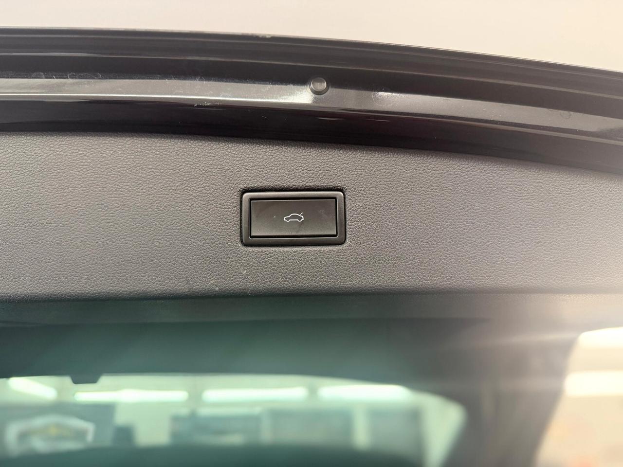 Volkswagen Tiguan 2.0 TDI r-line