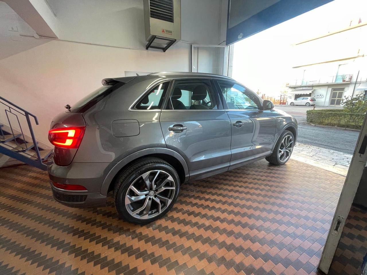 Audi Q3 2.0 TDI 150 CV S line