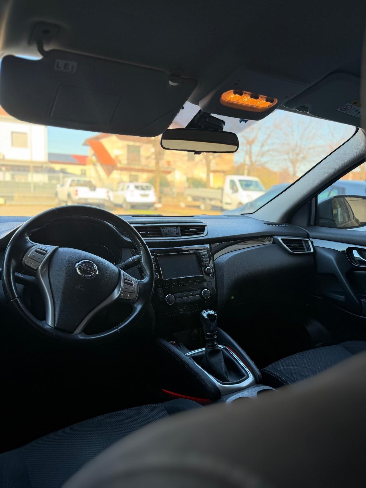 Nissan Qashqai 1.6 dCi 4WD Black Edition