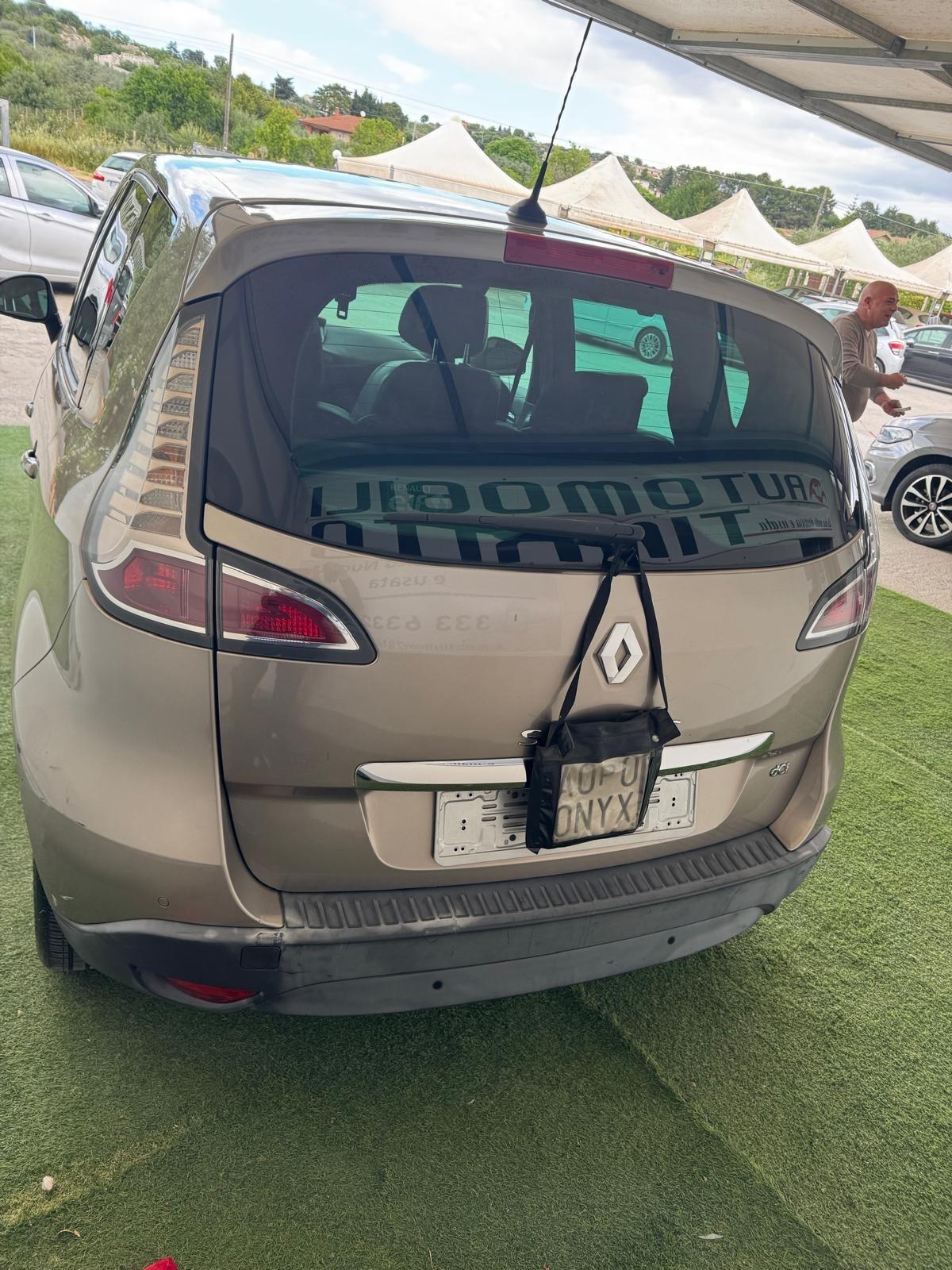 Renault Scénic XMod 1.5 dCi 110CV