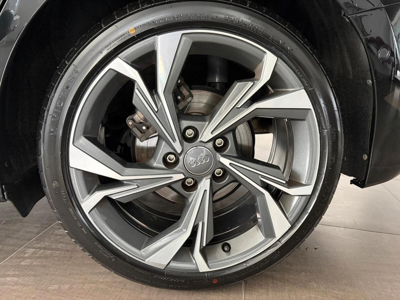 Audi A3 SPB 30 TDI S line edition