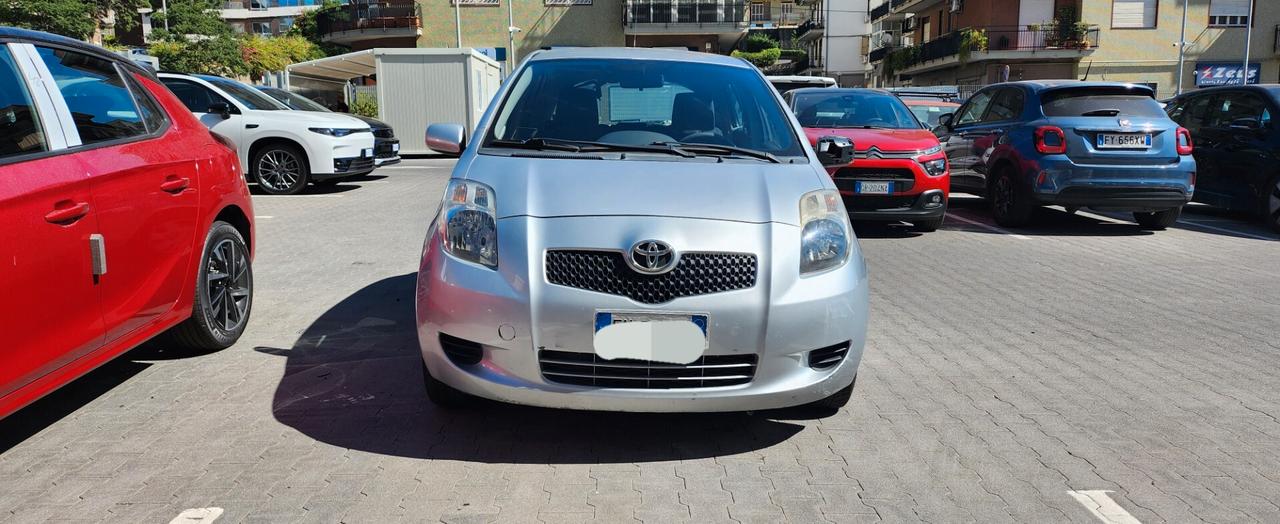 Toyota Yaris 1.0 5 porte E.U.R.O 1.990