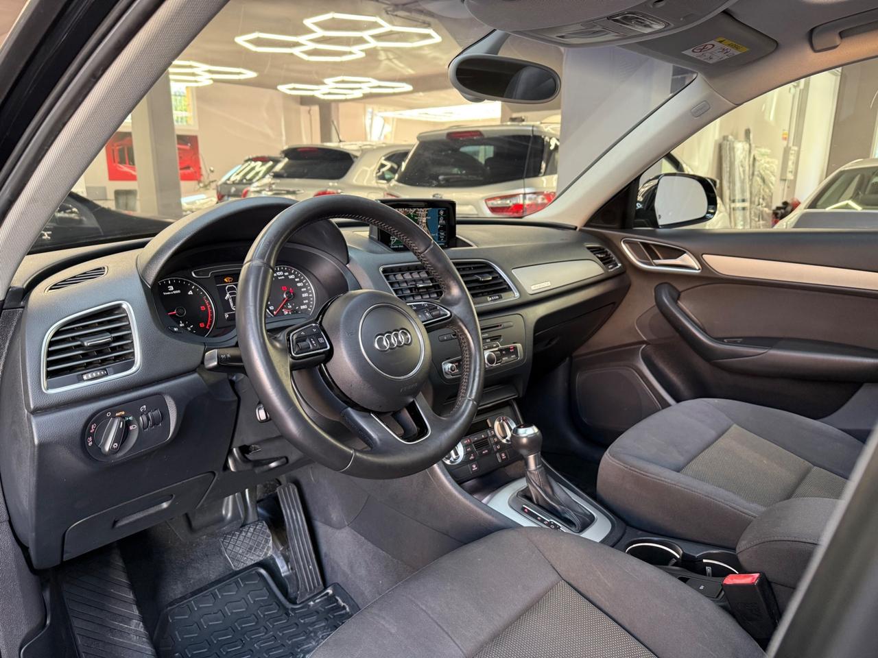 Audi Q3 2.0 TDI quattro TETTO - FABIANOAUTO