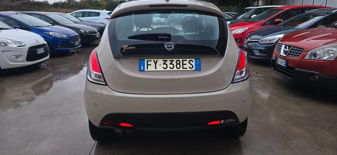 Lancia Ypsilon 1.2 69 CV 5 porte anno 2020 occasione