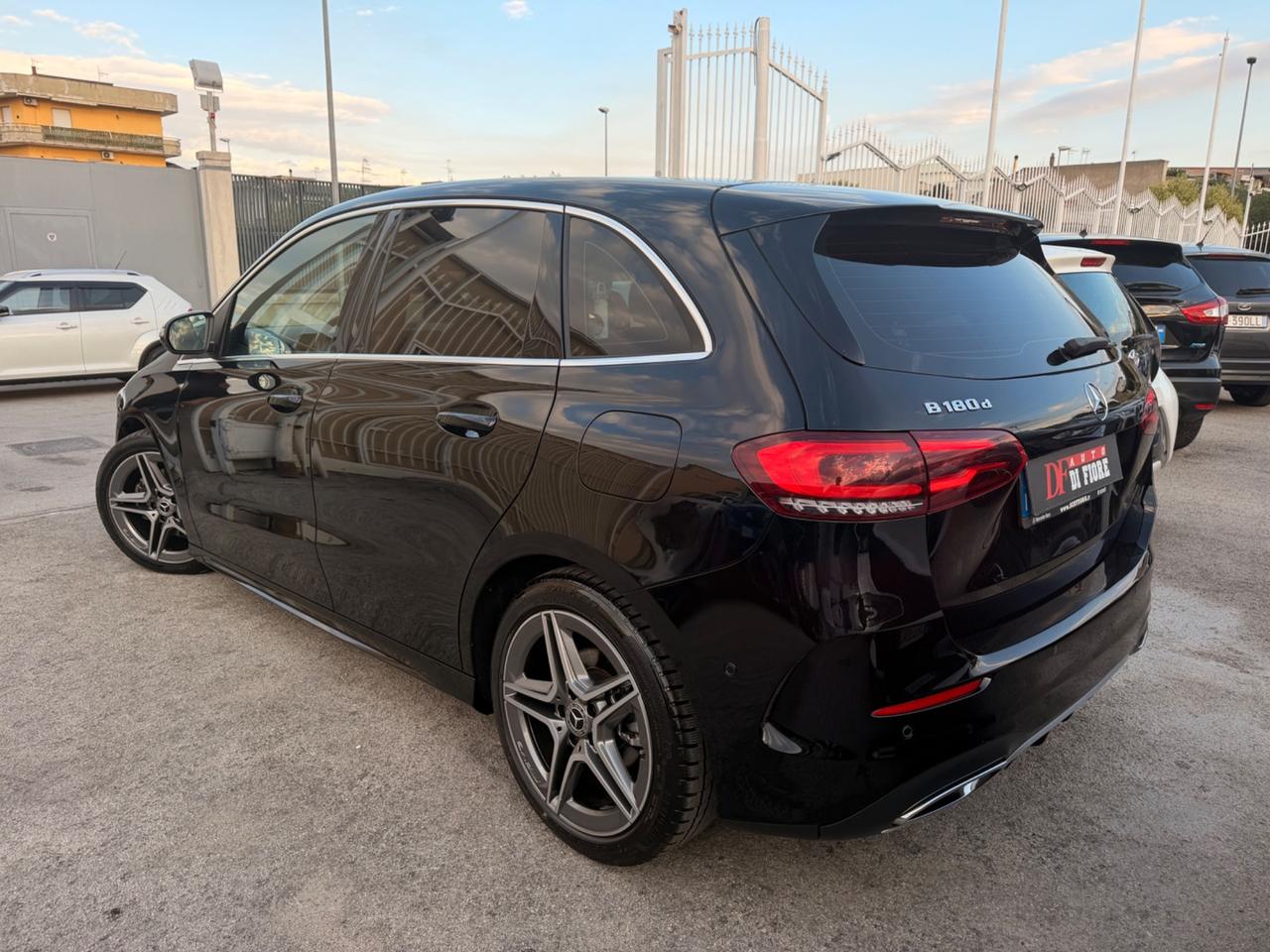 Mercedes-benz B 180 d Automatic Premium AMG KIT LUCI