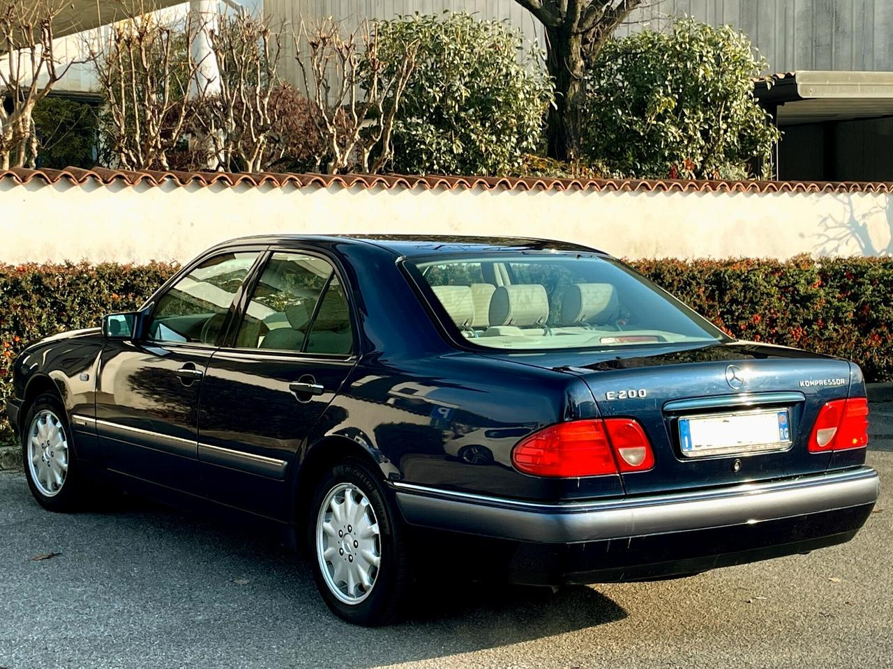MERCEDES E200K(benzina)-U.PROPR-95000km-1999