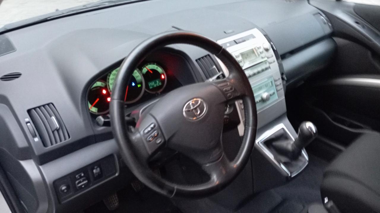 Toyota Corolla Verso 1.6 16V Sol