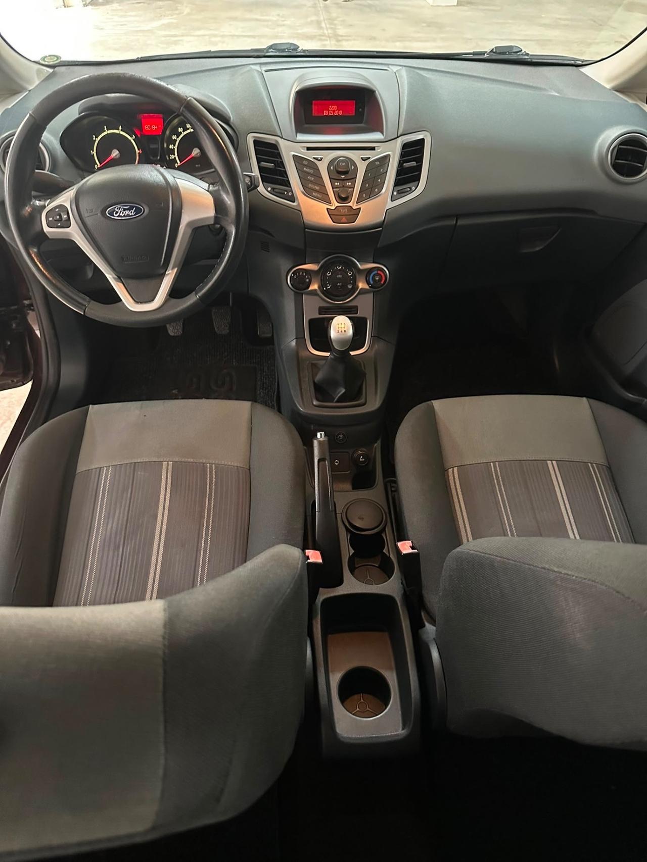 Ford Fiesta 1.4 5 porte Bz.- GPL Titanium