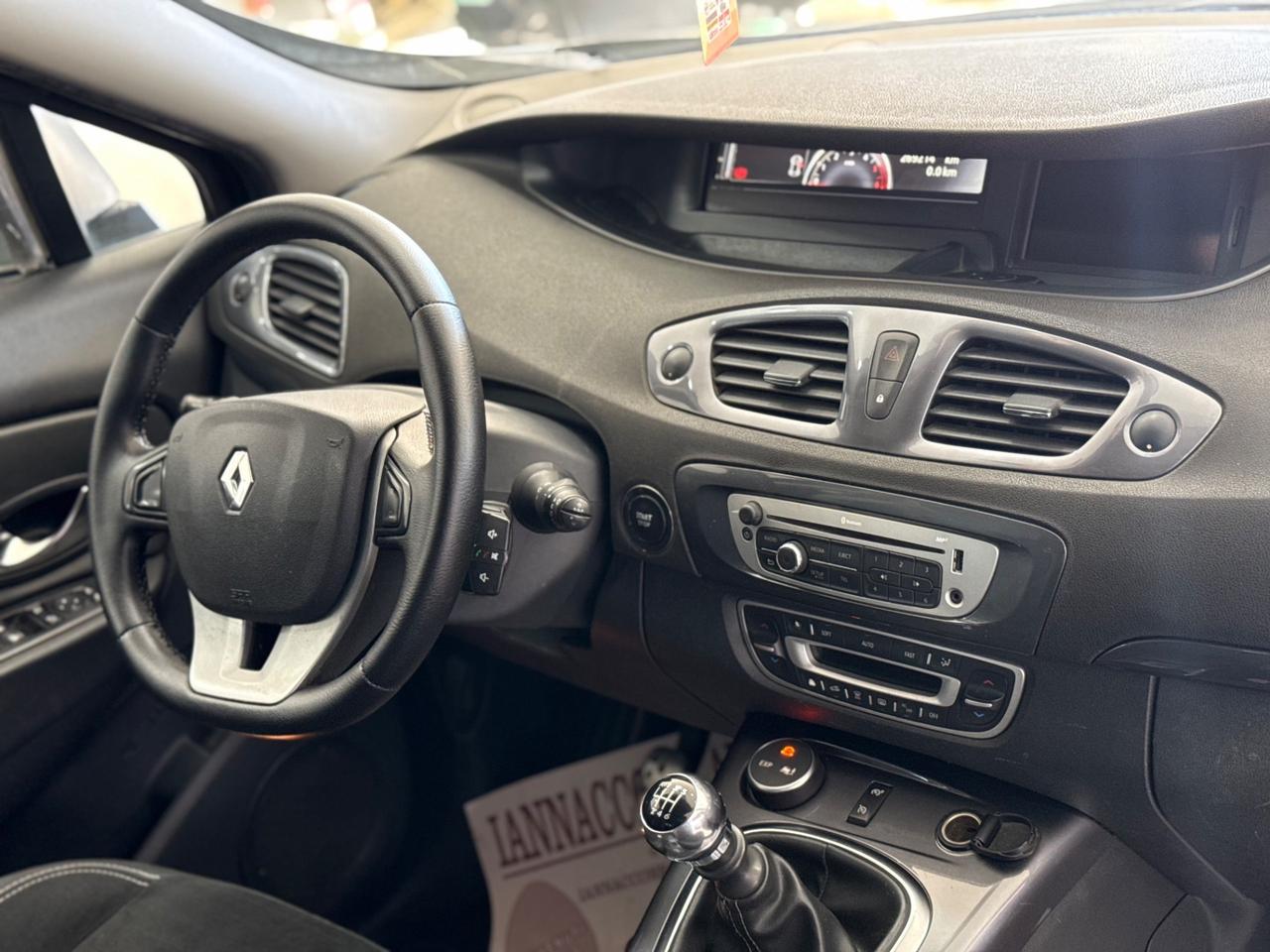 Renault Scenic xmod cross 1.5 dci