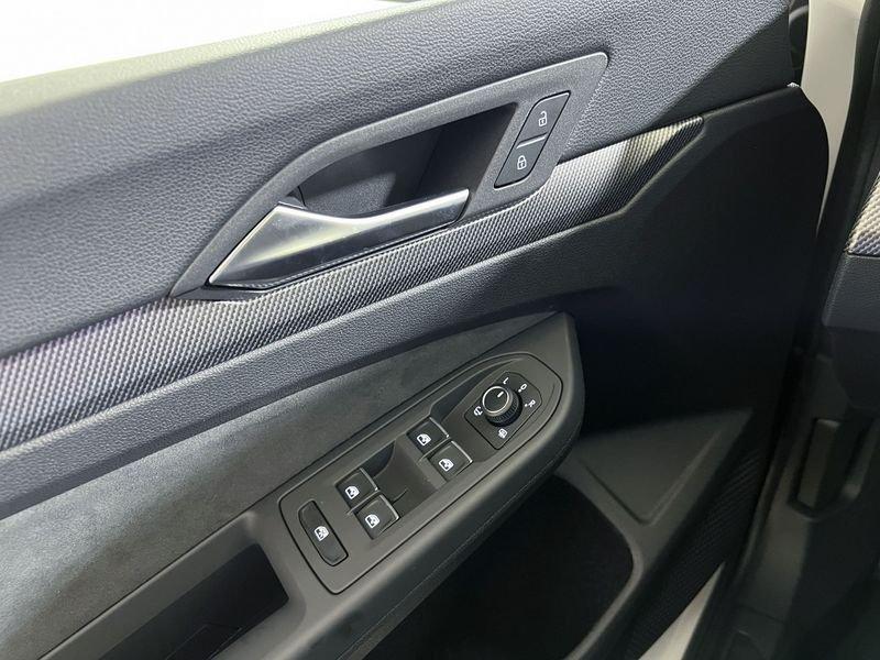 Volkswagen Golf Golf 1.5 etsi R-Line Plus 150cv dsg