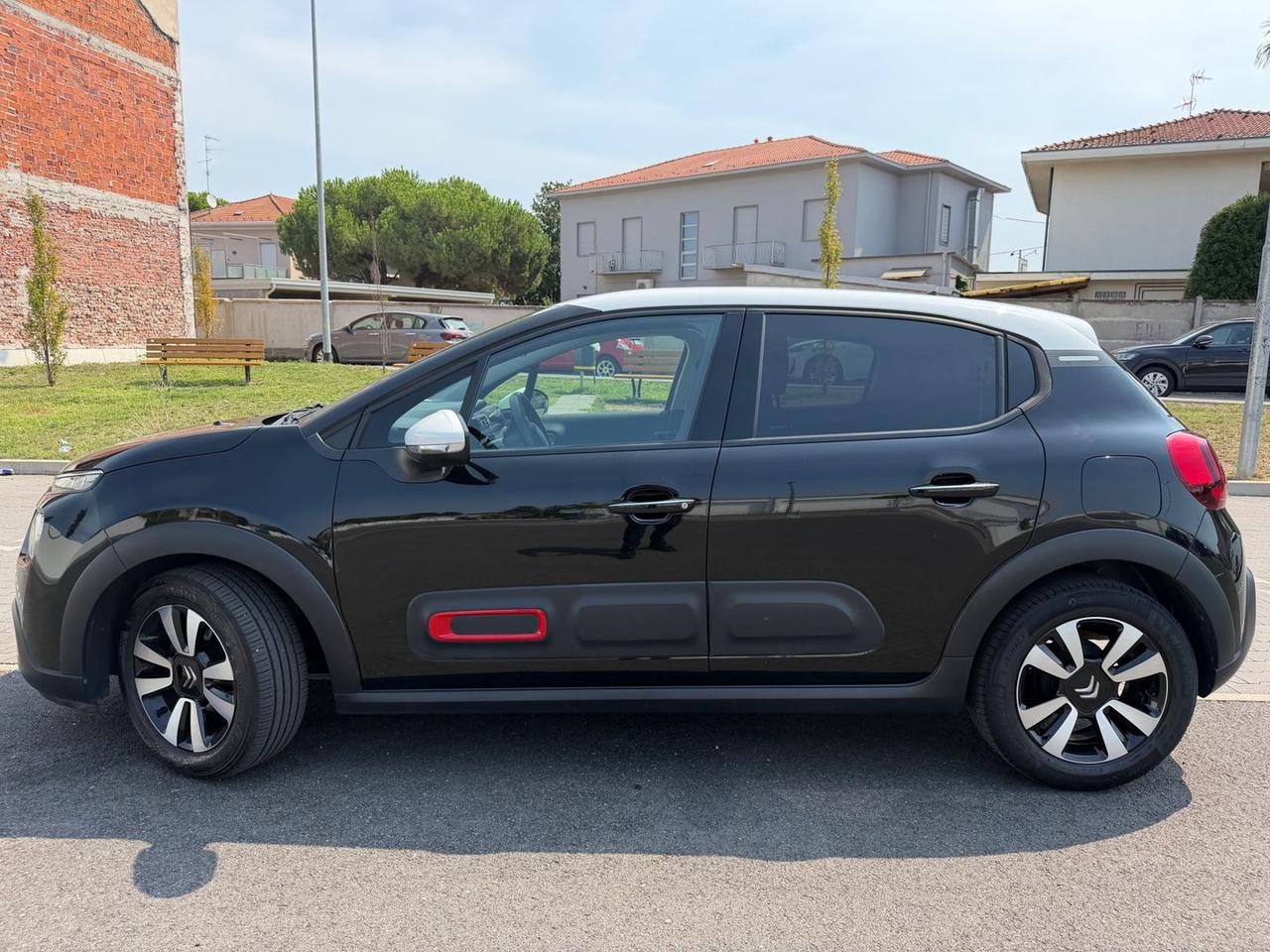 Citroen C3 1.2 Pure Tech 82 Shine #11932