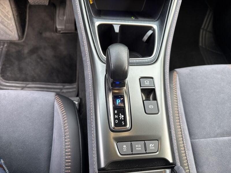 Lexus LBX LBX Hybrid 4WD Cool