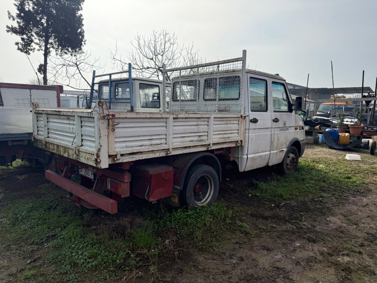 IVECO DAILY - RIBALTABILE TRILATERALE