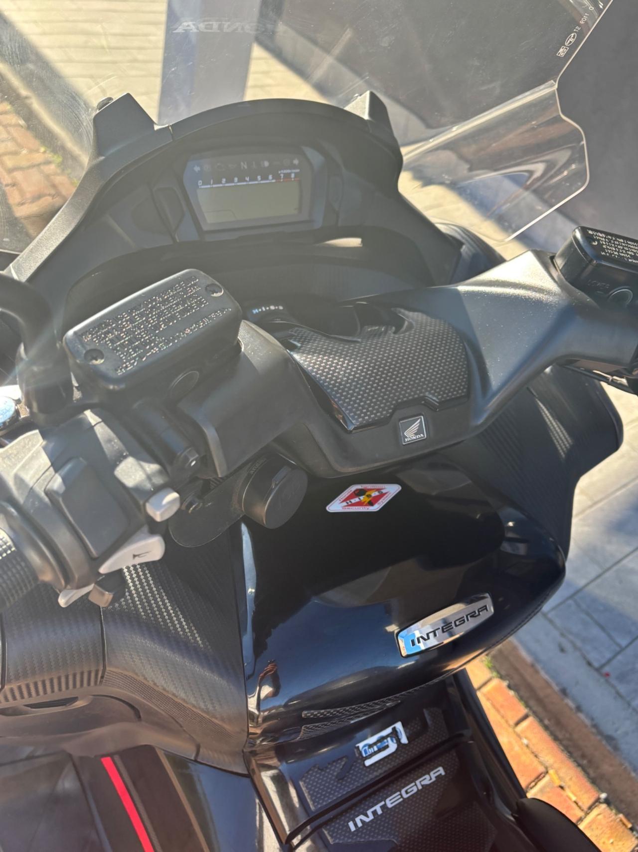 Honda Integra 750 S
