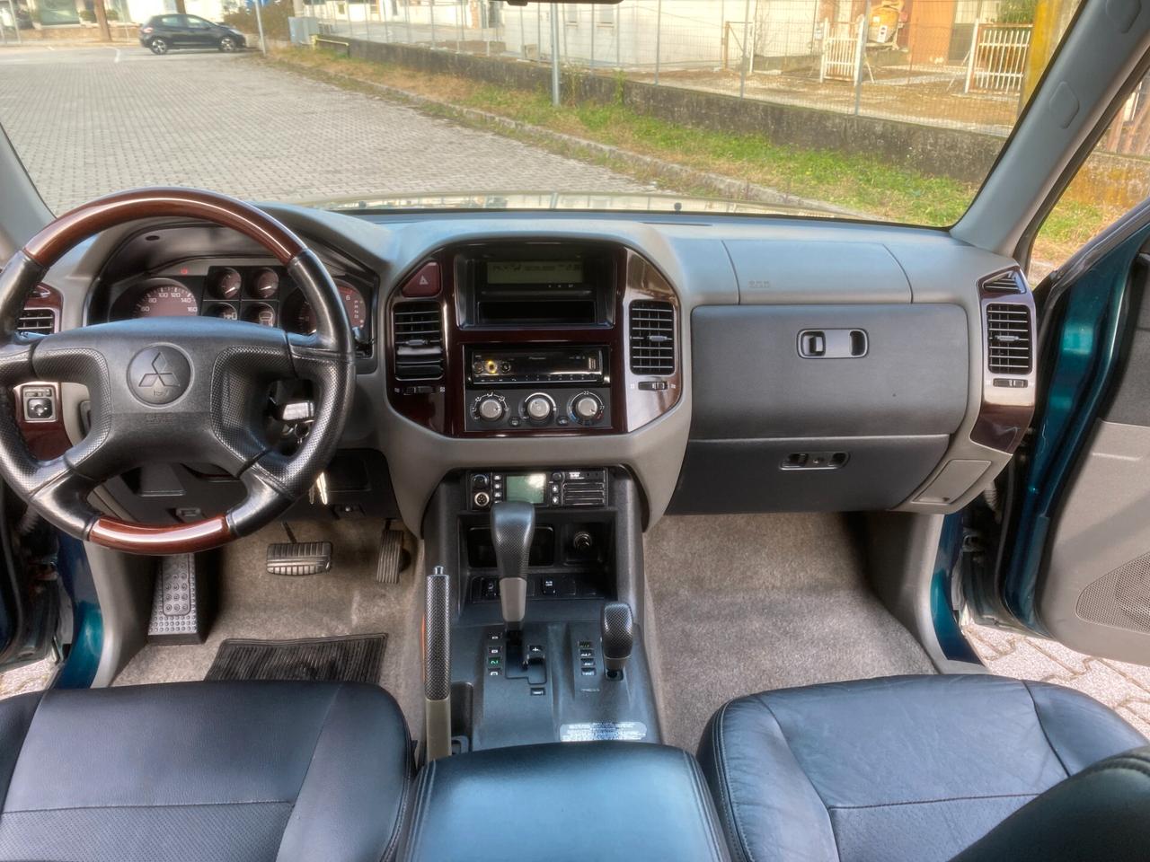 Mitsubishi Pajero 3.2DI-D GLS Autocarro Automatic