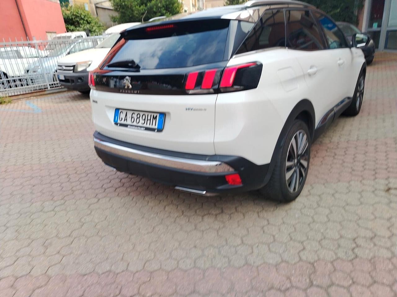 Peugeot 3008 Hybrid 225 e-EAT8 Allure